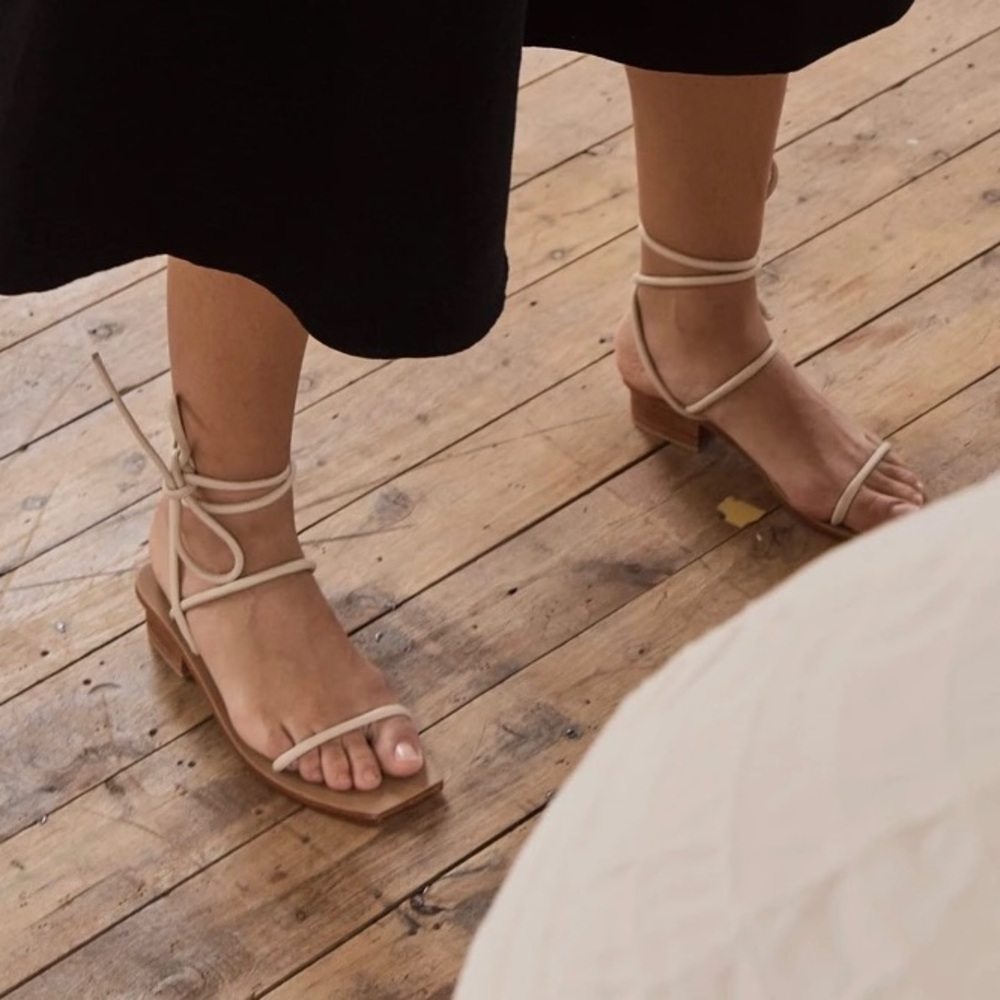 St. Agni Jiro Sandal in Ecru, size 39